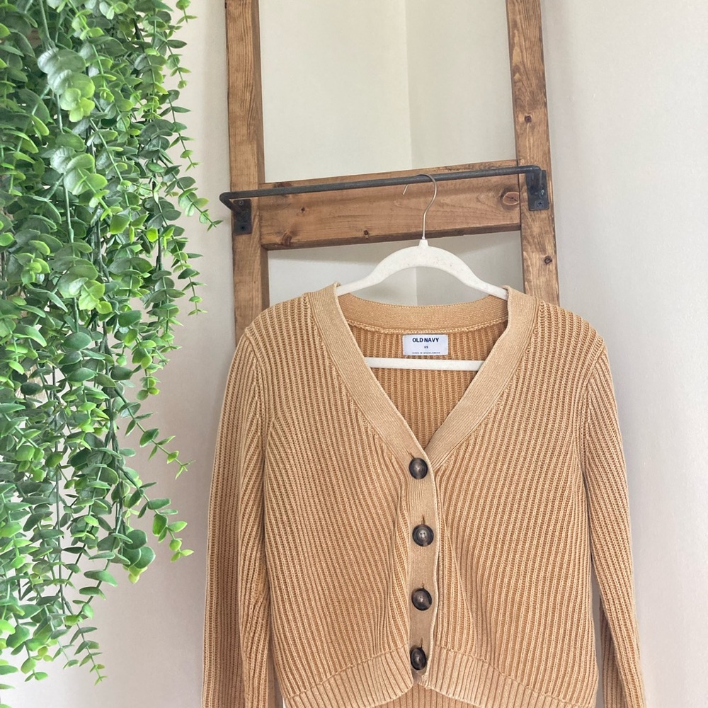 Yellow Old Navy knitted top